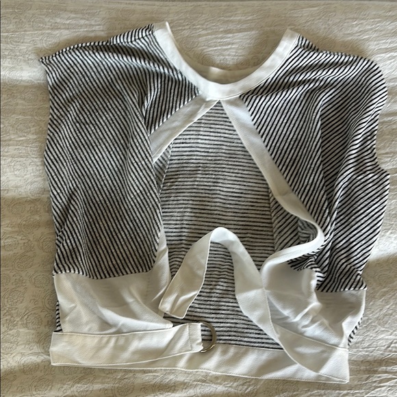 Express Tops - ▪️EXPRESS Striped Black/White Open Back Adjustable Waistband Loose Women’s Sz M